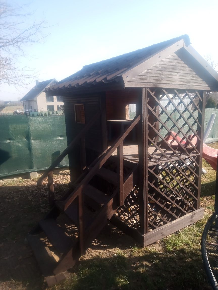 Domek drewniany solidny zjeżdzalnia dla dzieci możliwy transport