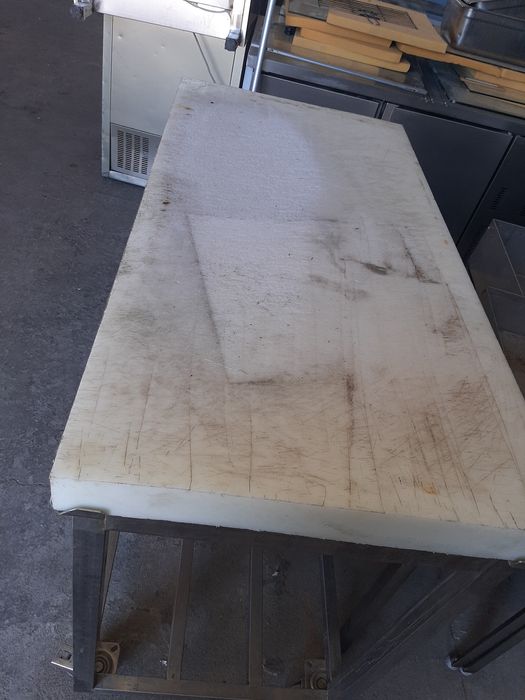 Prancha ou mesa de corte para talho