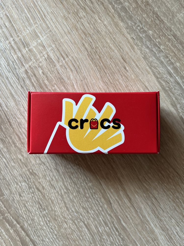 McDonalds x Crocs брелок