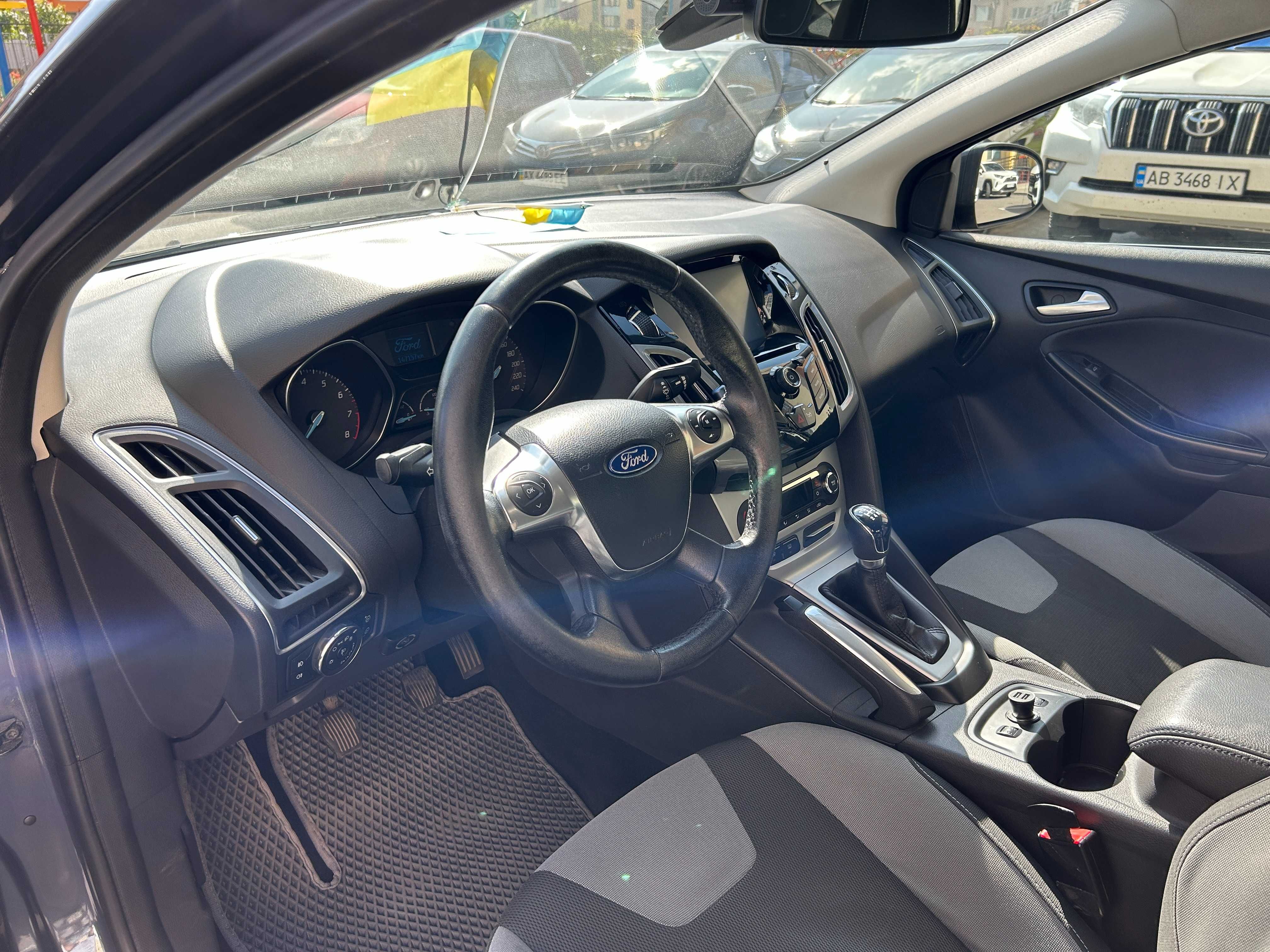 Офіційний Ford Focus 3 покоління 2011 рік 1.6 Ti-VCT MT (125 к.с.)