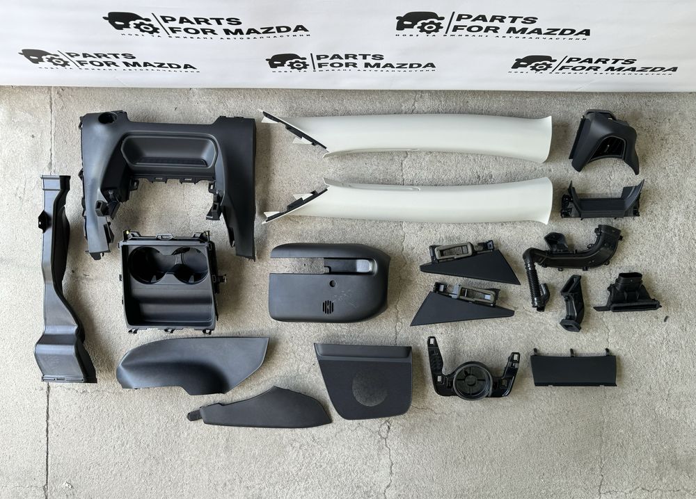Ручка потолка, плафон, динамик - салон Mazda CX30 3 BP 2020 6 CX5 CX9