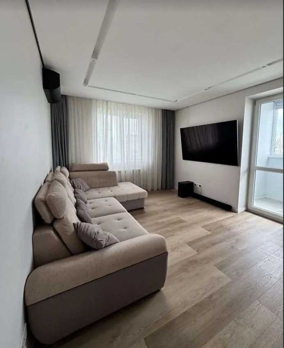 Продам 2 к. кв. новострой, пр. Героев Харькова