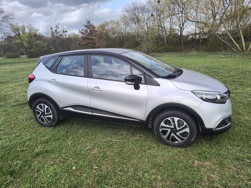 Renault captur srebrny z czarnym dachem