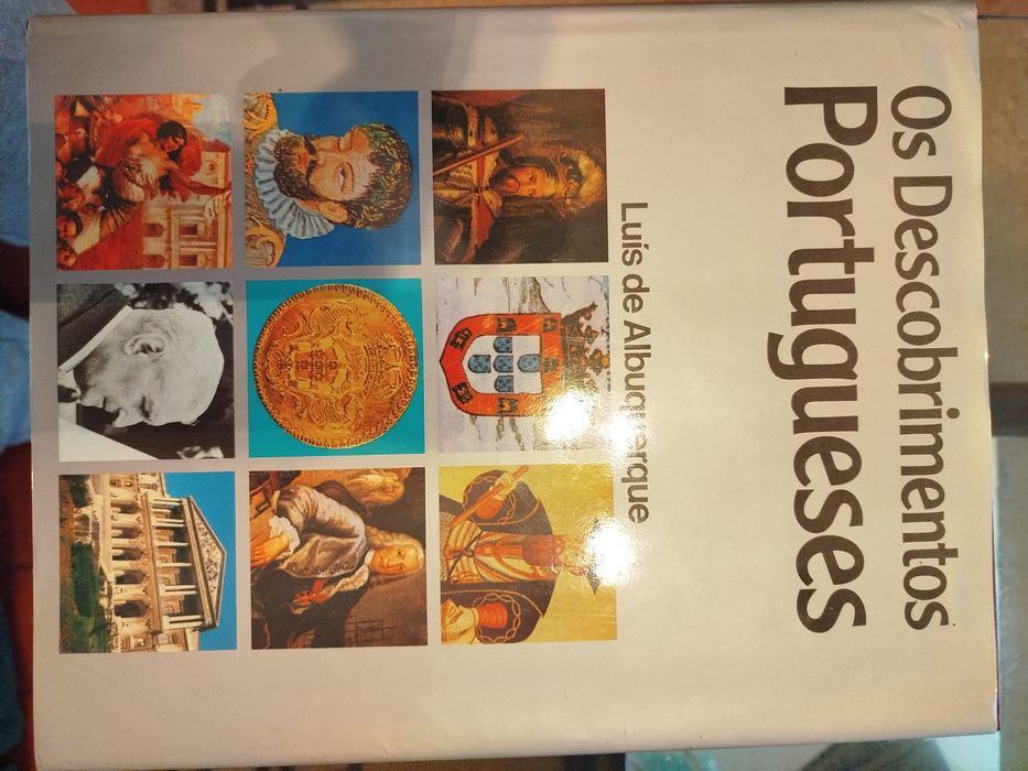 Enciclopédias 5 volumes
Volume 1-2-3-4-5 capa em papel, capa principal