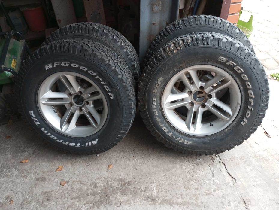 235/75R15 BFGoodrich AllTerrain T/A KO на дисках 5х112