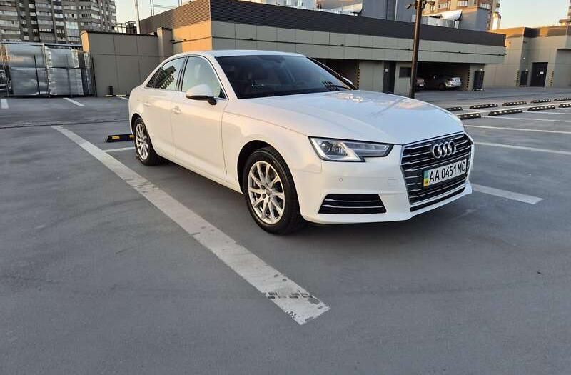 Audi A4 2016 року