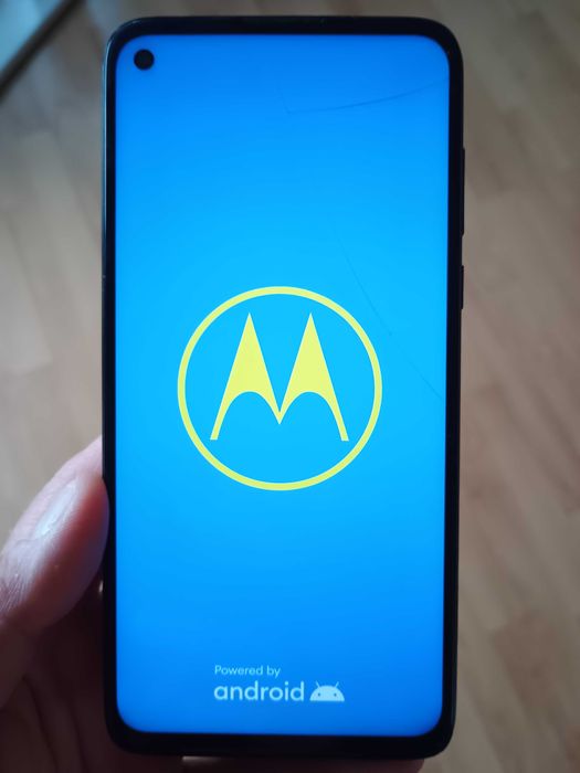 Telefon moto g8 power