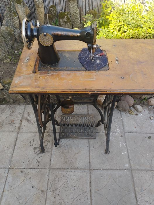 Швейна машинка б/у