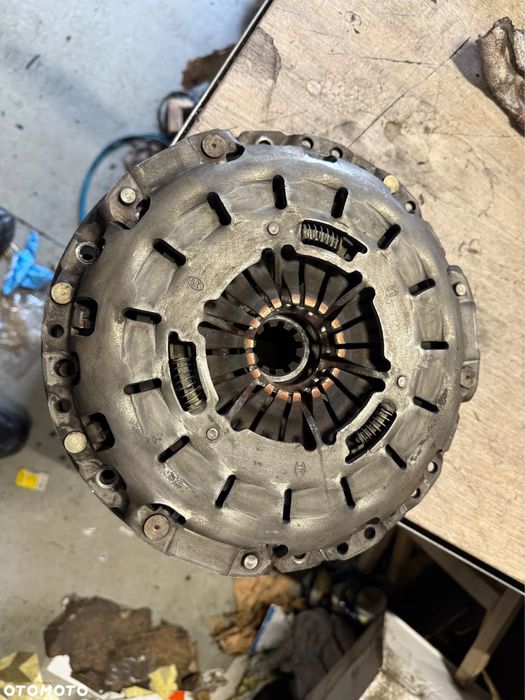 Witam na spraedaz kompletna dwumasa do do bmw e46 slub inny silnik m57