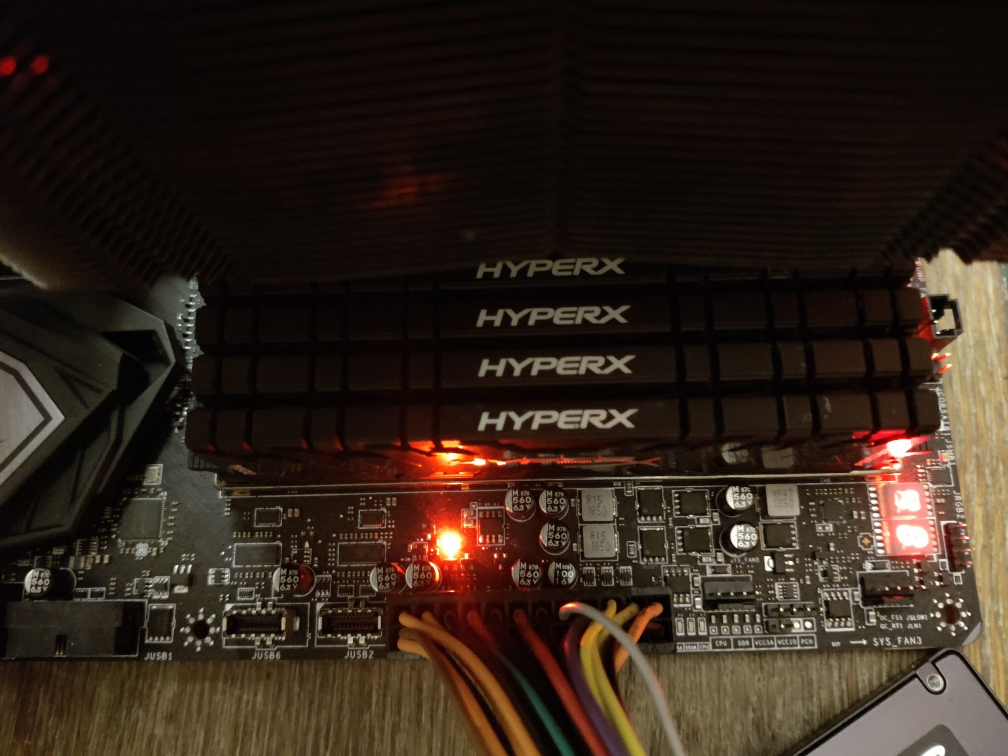Пам'ять DDR4 Kingston HyperX hx432c16pb3/16 64Gb kit 16Gb x 4
