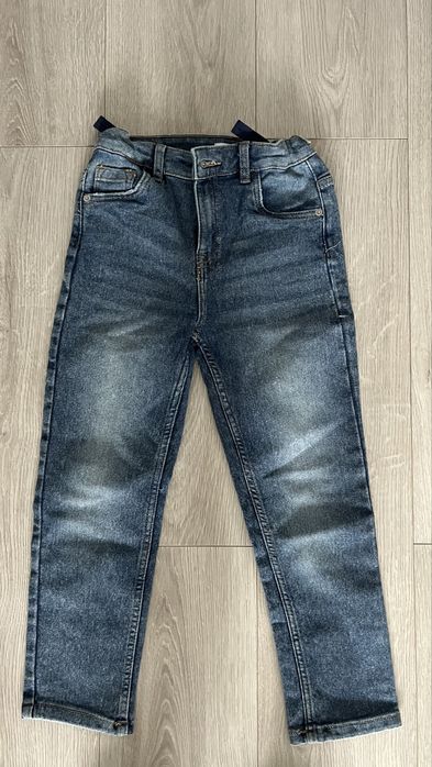 Jeansowe spodnie 128