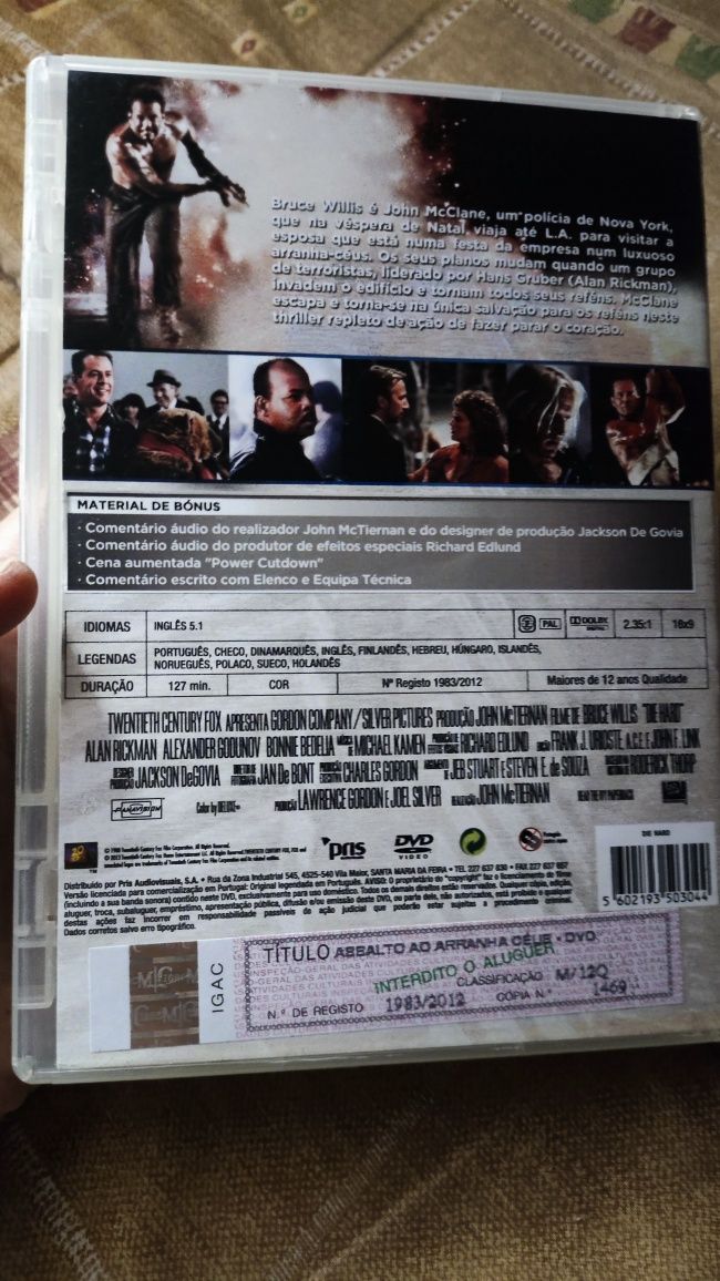 Die Hard A Vingança e Die Hard Assalto Ao Arranha Céus