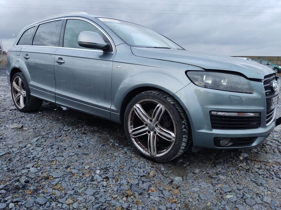 Karoseria Audi Q7 LY7E S-Line Maska Zderzak Błotnik Drzwi Klapa Zielon