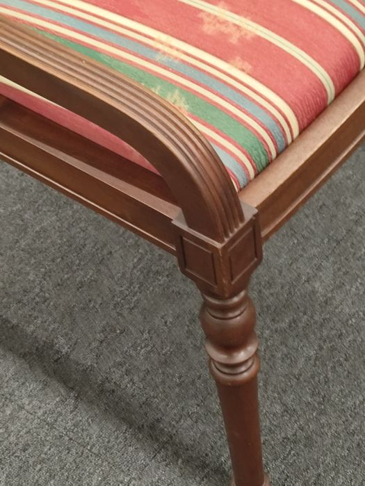 Conjunto de cadeiras sala