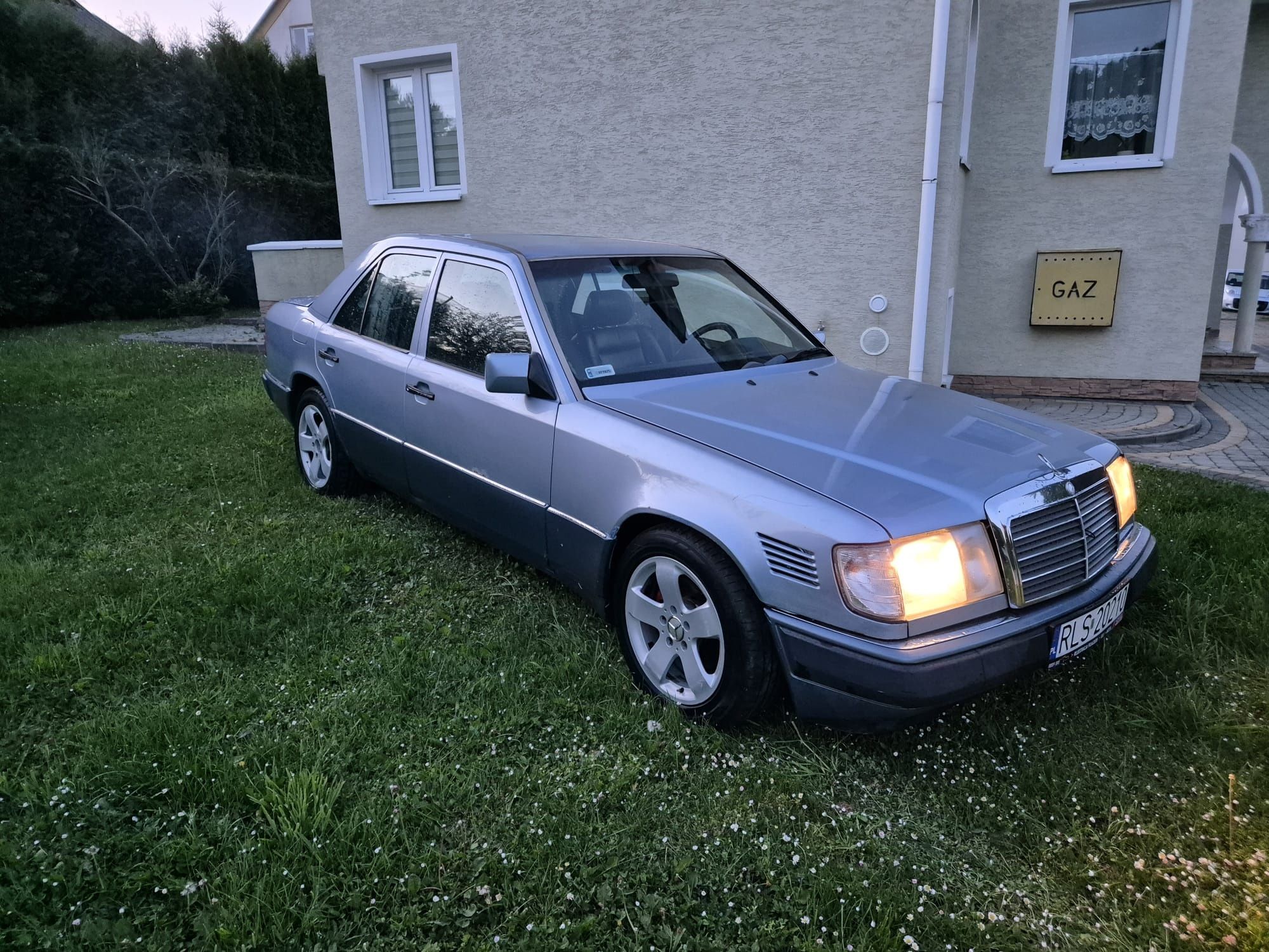 Mercedes Benz W 124