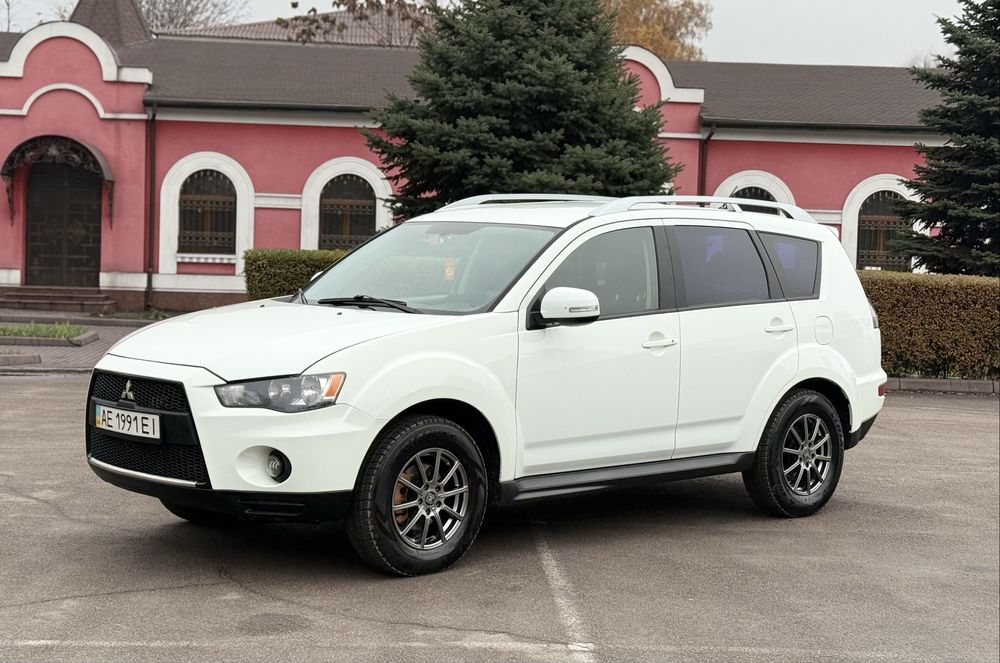 Mitsubishi Outlander xl