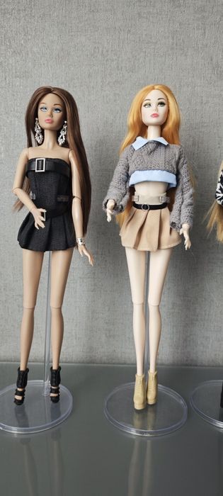Розпродаж! Барбі в стилі Integrity, комплект з одягом і підставкою