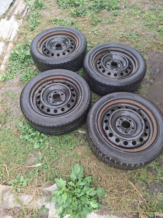 Продам шини Nokian