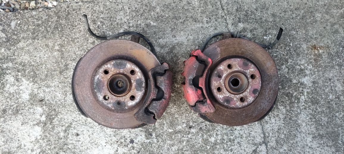 SWAP tarcz hamulcowych przód 256 mm wentylowane 4x100 golf 2 Jetta a2