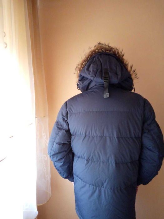 Мужская куртка темно синяя  р, 52  пуховая, Аляска с мехом енота