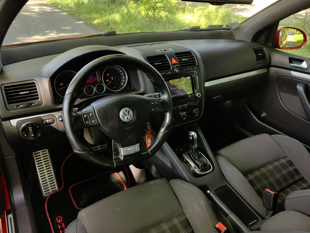 Volkswagen Golf V GTI DSG