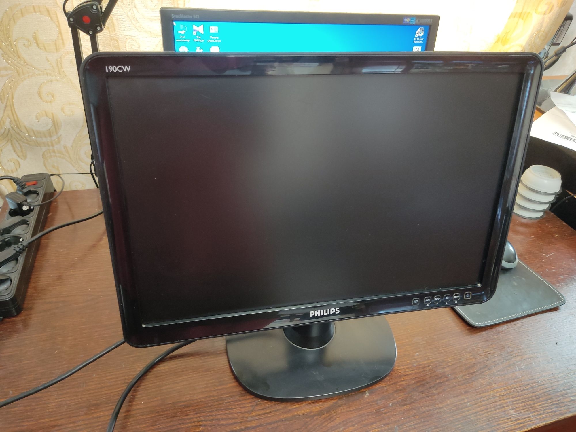 Монитор Philips 190CW