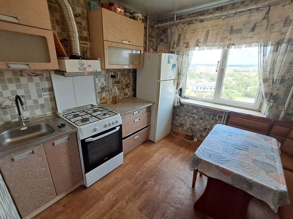 Аренда 2 ком.кв.ул.Л.Быкова 6 р-н Лазурный