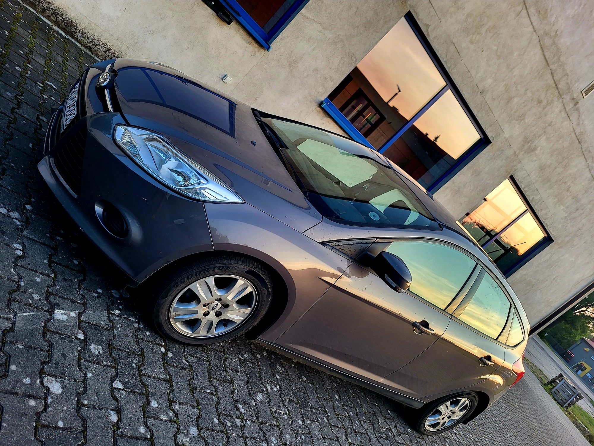 Ford Focus 1.6 2012 r.