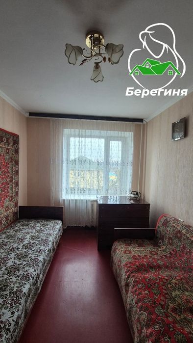 Продається 4 кімнатна квартира в смт Володарка, Білоцерківського р-ну,