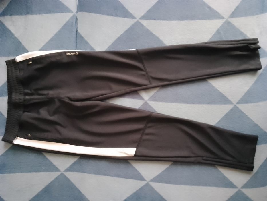 Spodnie dresowe chłopięce r. 158-164