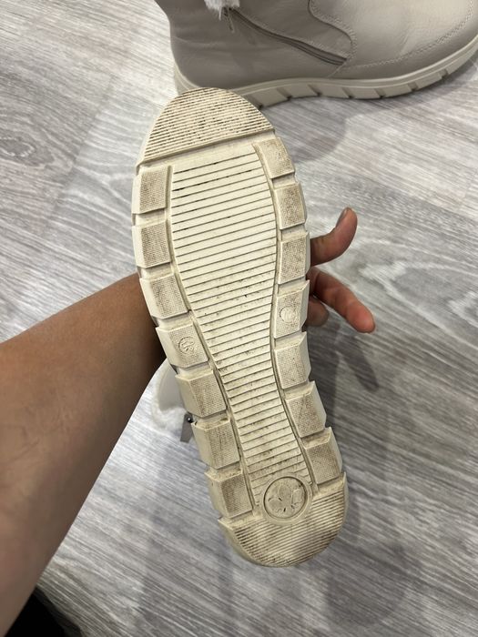 Зимові черевички жіночі 41-42розмір