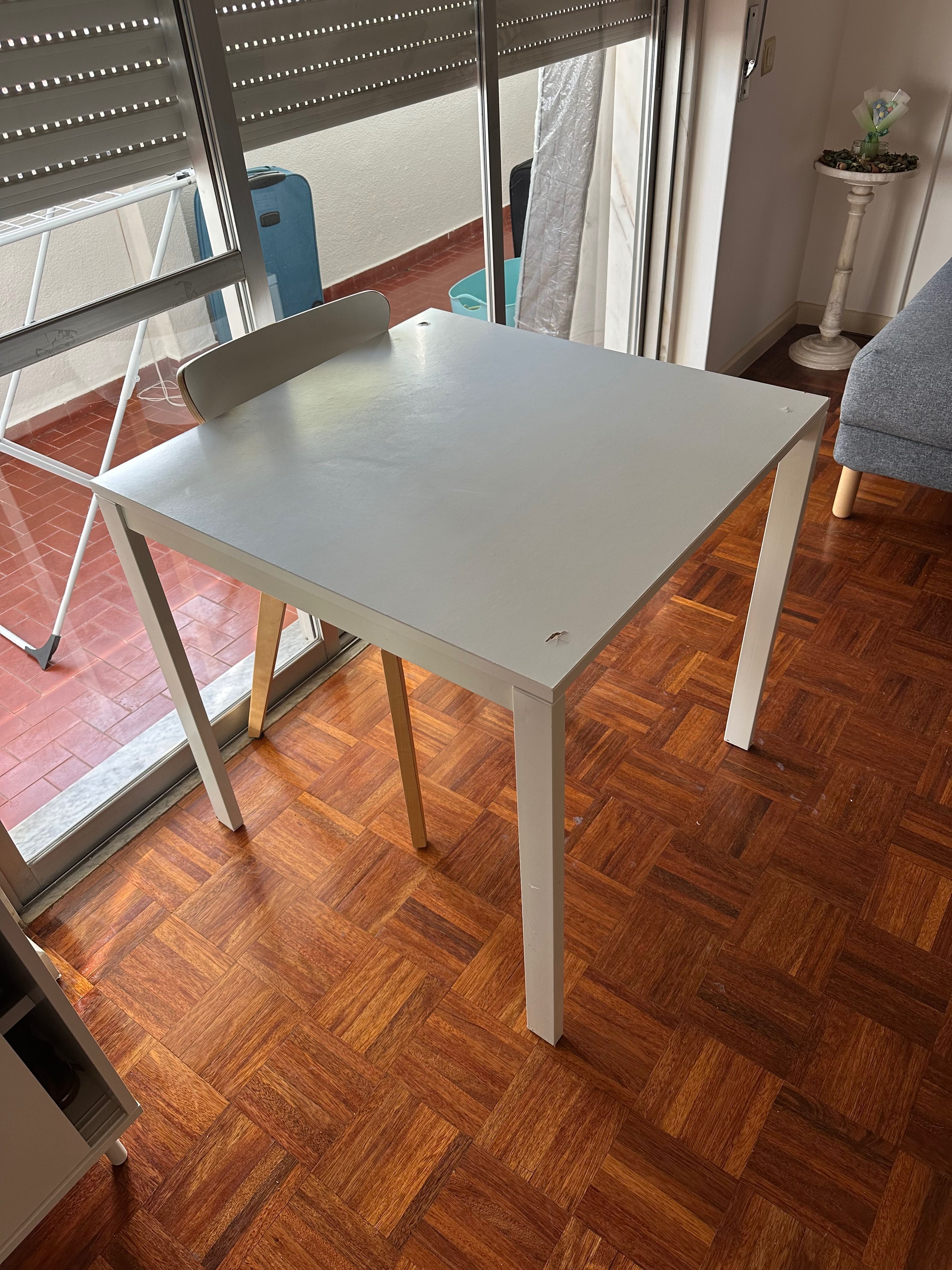 Mesa de jantar MELLTORP - ikea