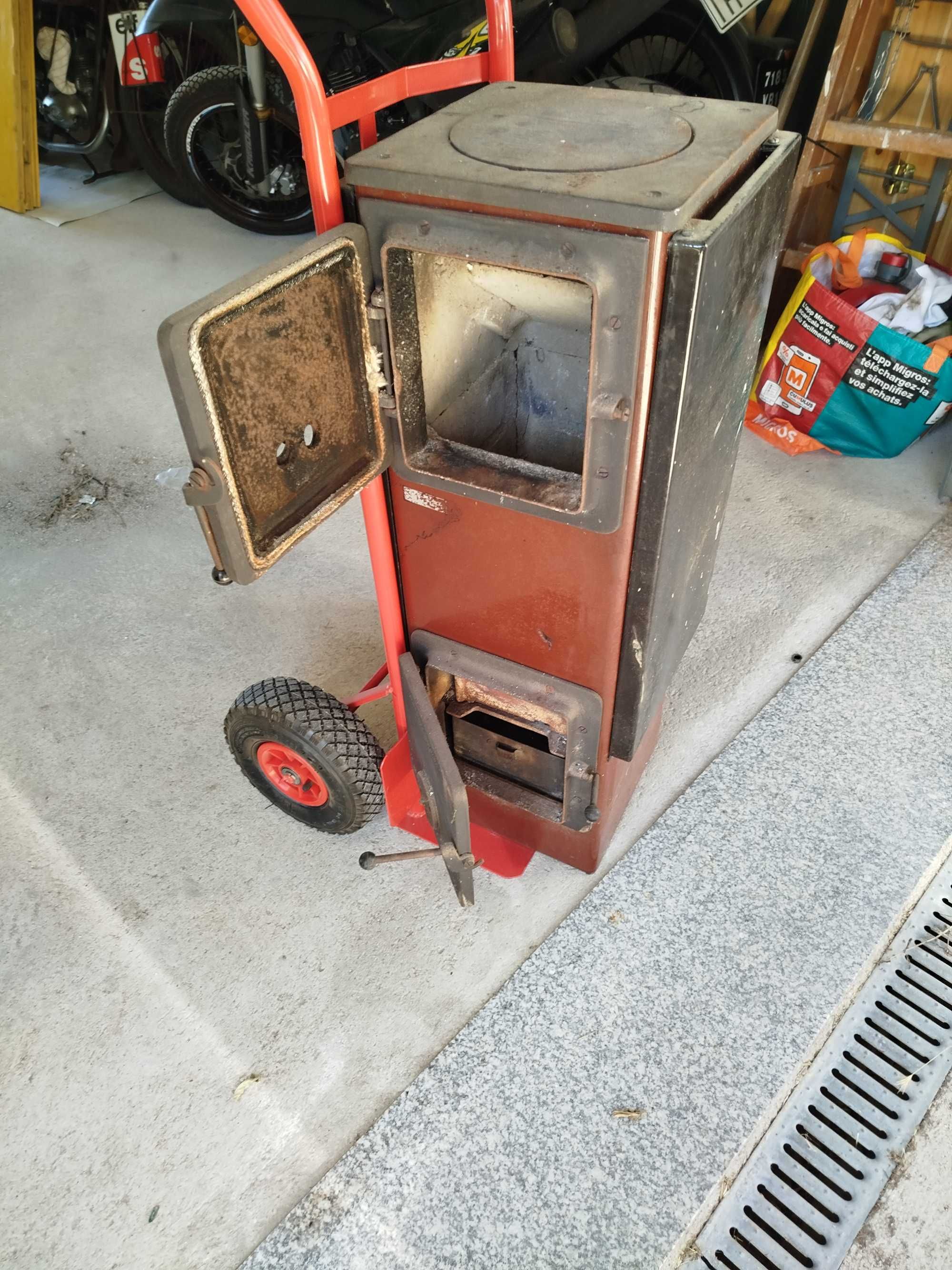 Vendo 2 salamandra em bom estado