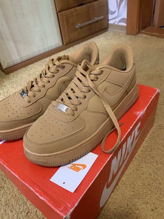 Кросівки Nike коричневі