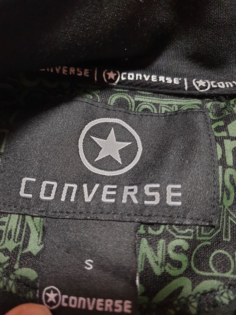 Кофта Converse    .