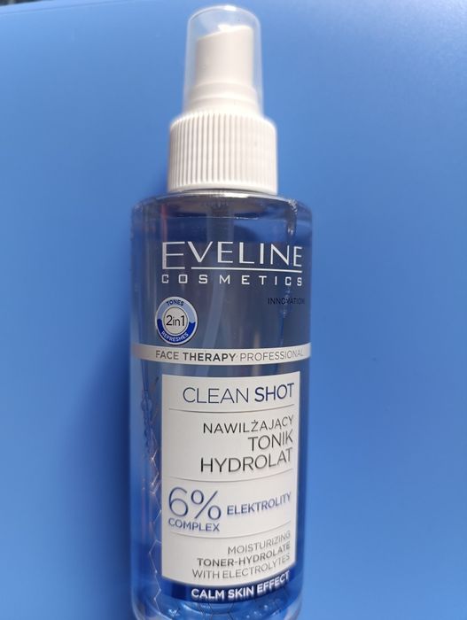 Nawilżający tonik hydrolat Eveline