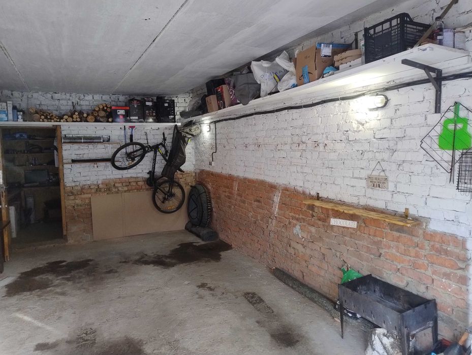 Продам гараж Кировский кооператив Герасима Кондратьева