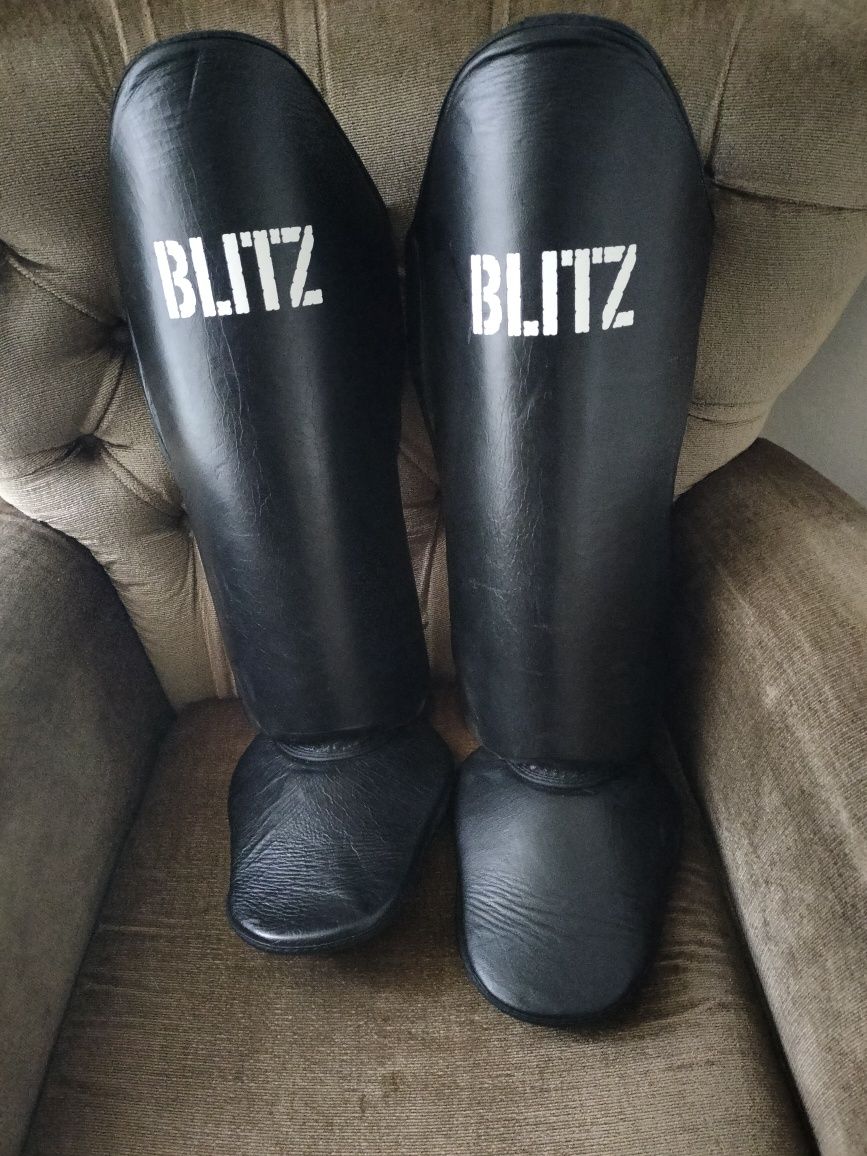 Caneleiras Kickboxing Blitz