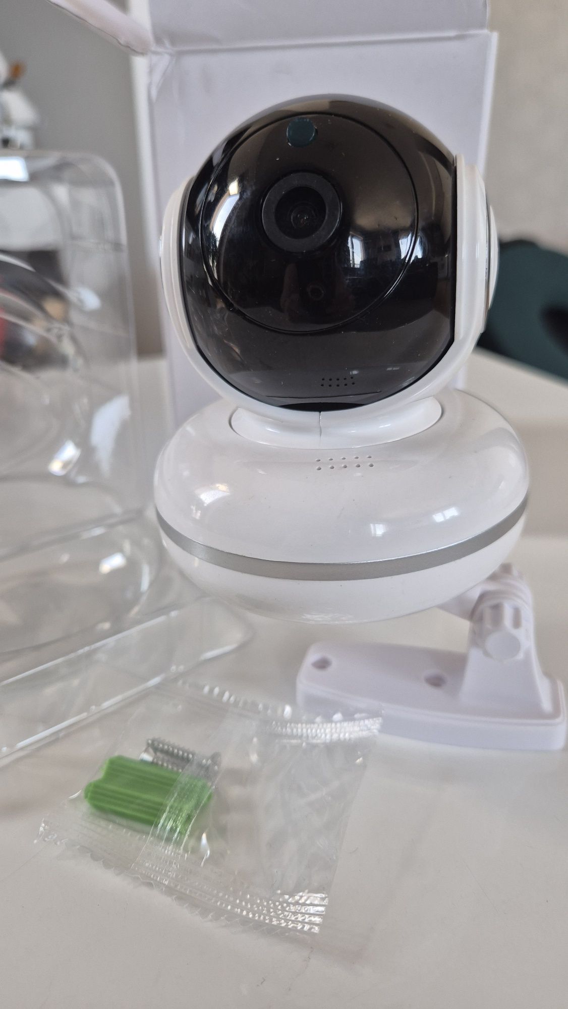 Inteligentna camera obrotowa wi-fi TUYA Smart
