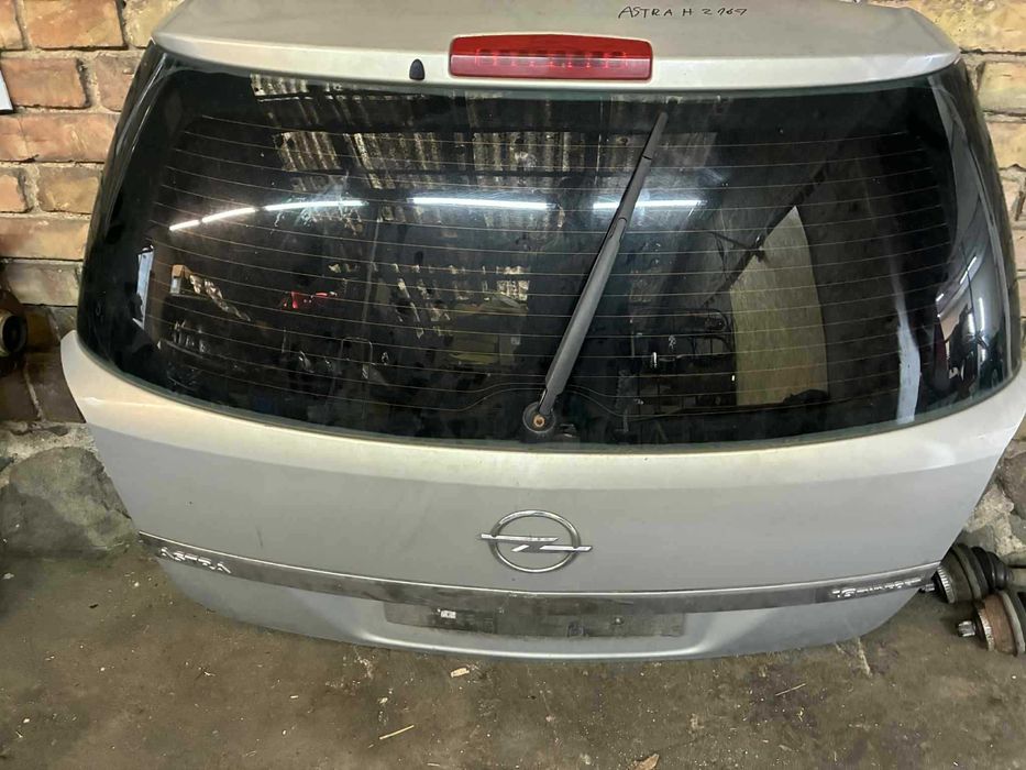 klapa pokrywa bagażnika opel astra H 3 III Z167 kombi