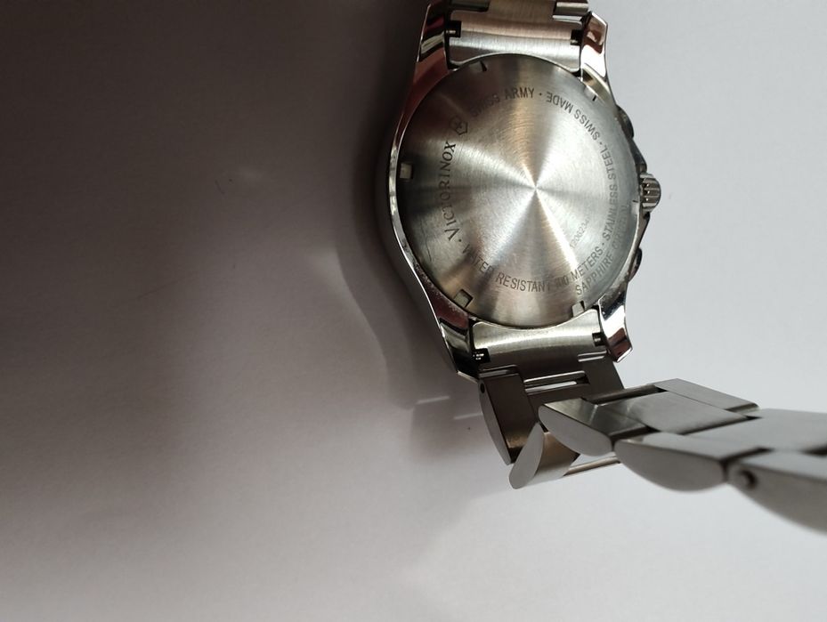 Годинник Victorinox Swiss Army чоловічий кварцевий
