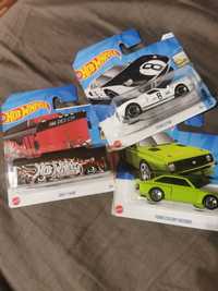 Zestaw samochodzików hot wheels