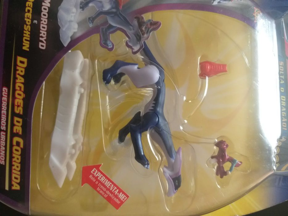 Dragões de corrida - Moordryd e Decepshun - coleção Dragon Booster