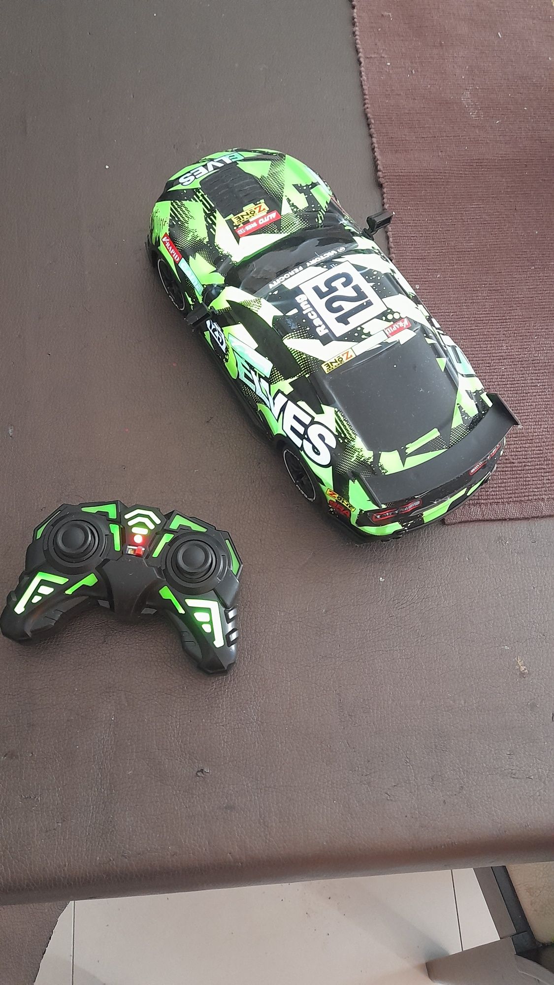 Carro telecomandado