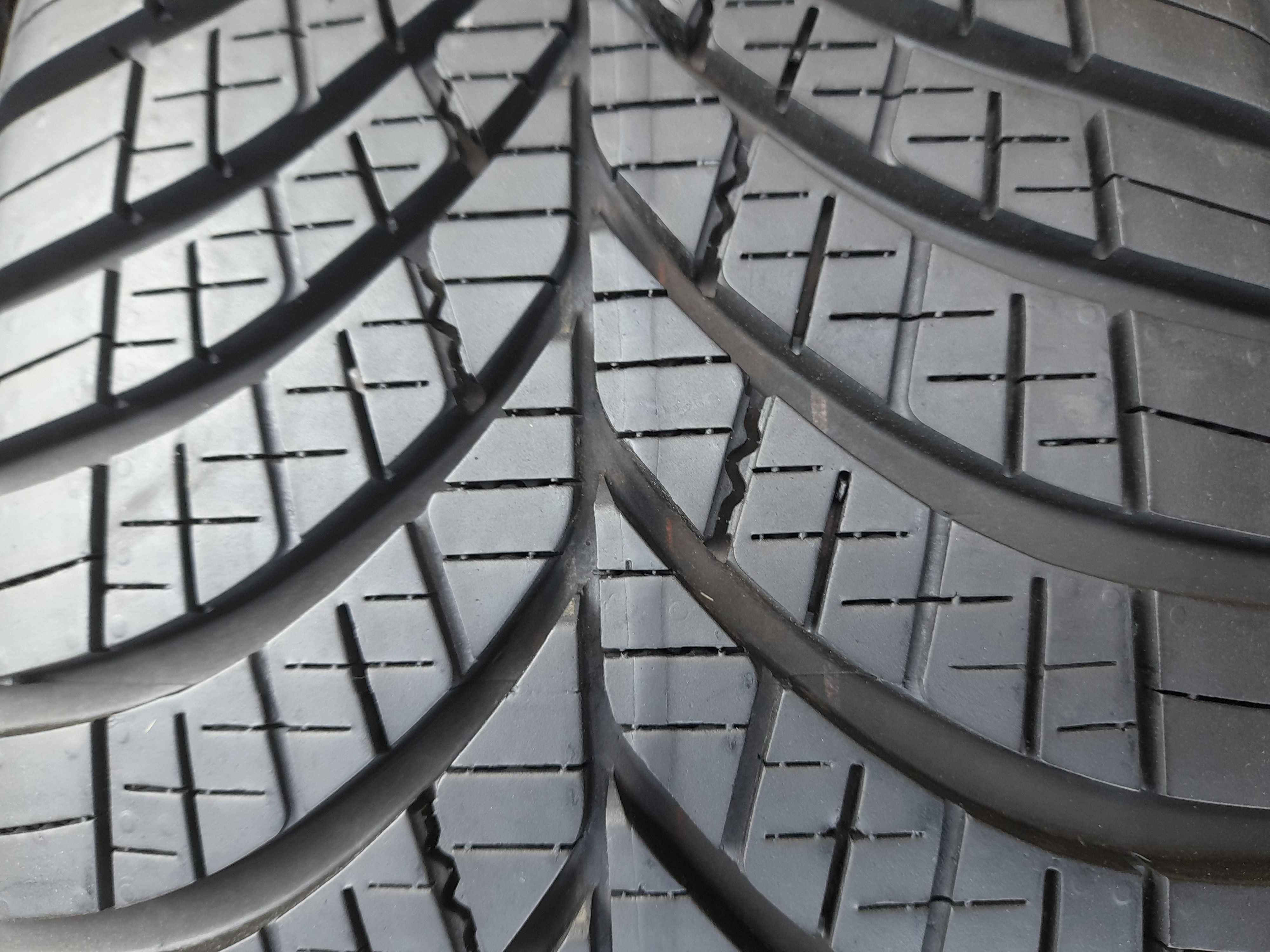 225/65/17 104W GoodYear Vecto 4 season 2022r