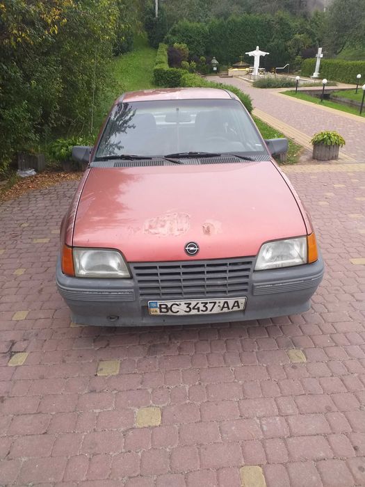 Opel kadeta седан