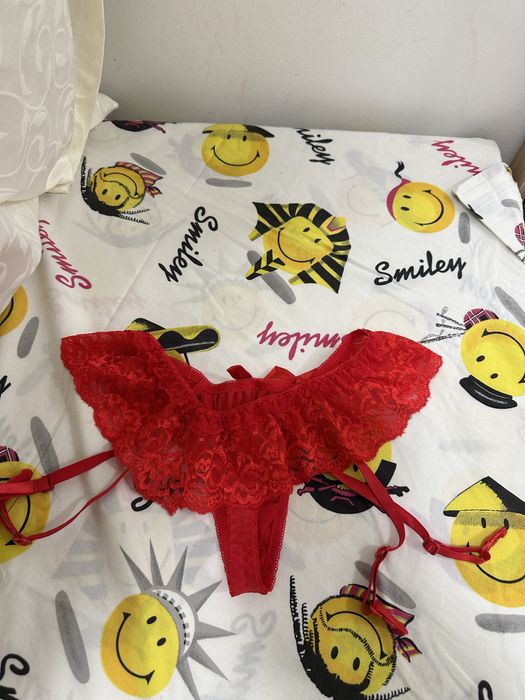 Cueca fio dental vermelha tamanho 38