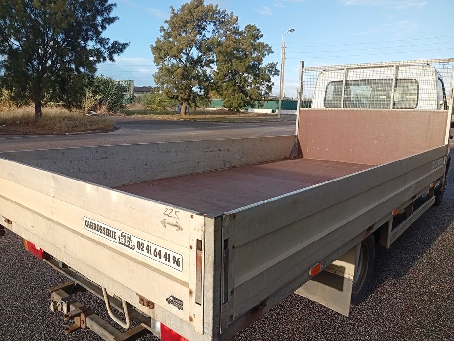 Aluguer de carrinha de caixa aberta