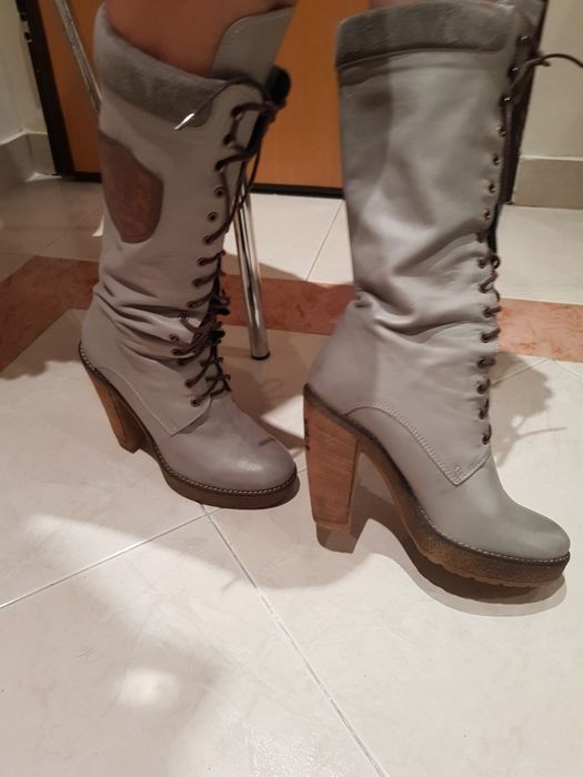 Botas da Prof cinzentas