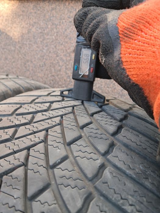 235/55 R18 104H M+S - Bridgestone Blizzak Lm005- 14/2021 - ~5,7mm